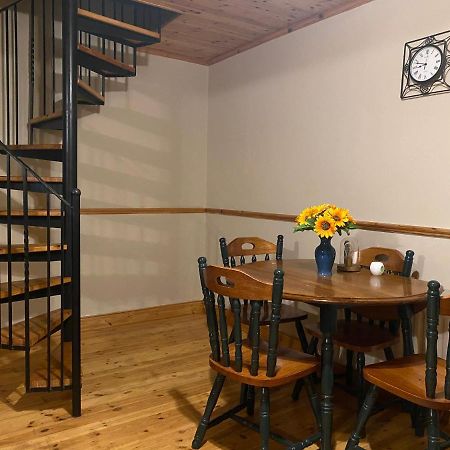 Cosy City Centre Guest Room Shared Home غالواي المظهر الخارجي الصورة